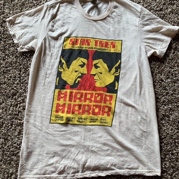 Spock Mirror Mirror T-Shirt - Picture 1 of 2